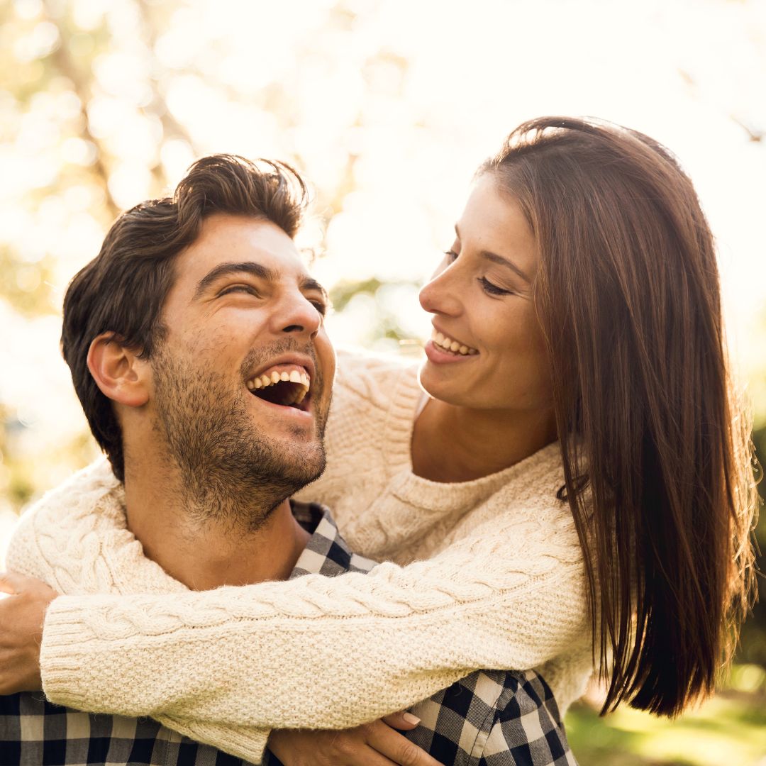 Ces petits gestes du quotidien qui renforcent votre couple sans que vous le sachiez